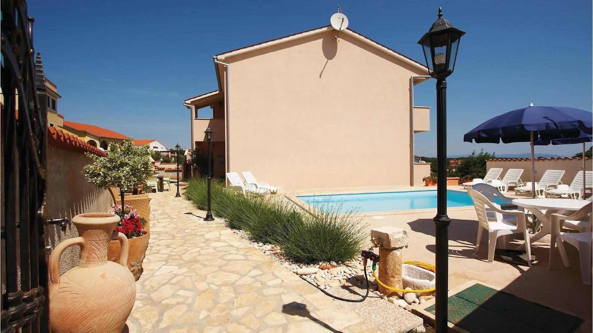 5 Bedroom Stunning Home In Liznjan 0*,  Croatia